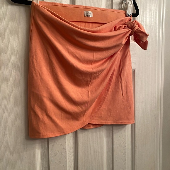 ✨2/$25✨ Wilfred Tangerine Wrap Mini Skirt - Picture 5 of 7